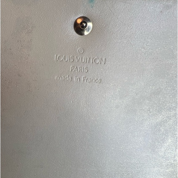 Authentic Louis Vuitton Vernis Crossbody Wallet - Picture 14 of 14